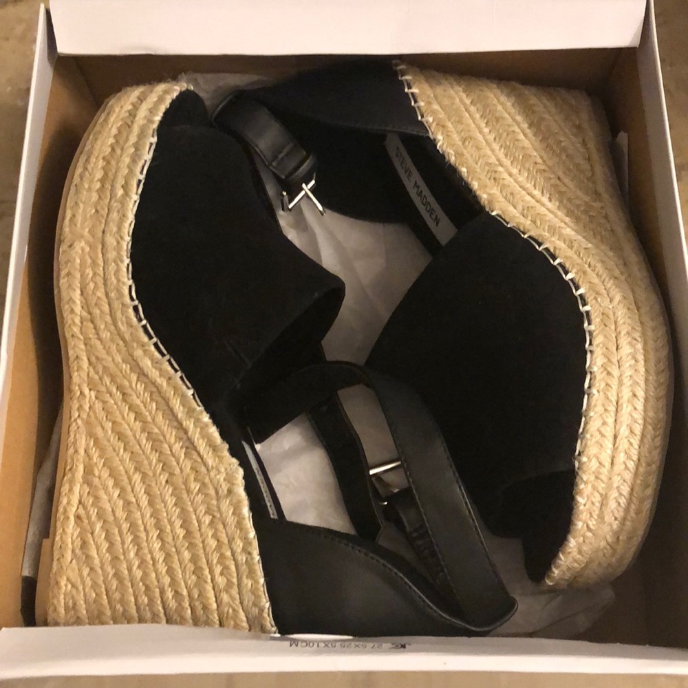 Steve Madden Jaylen Wedges
